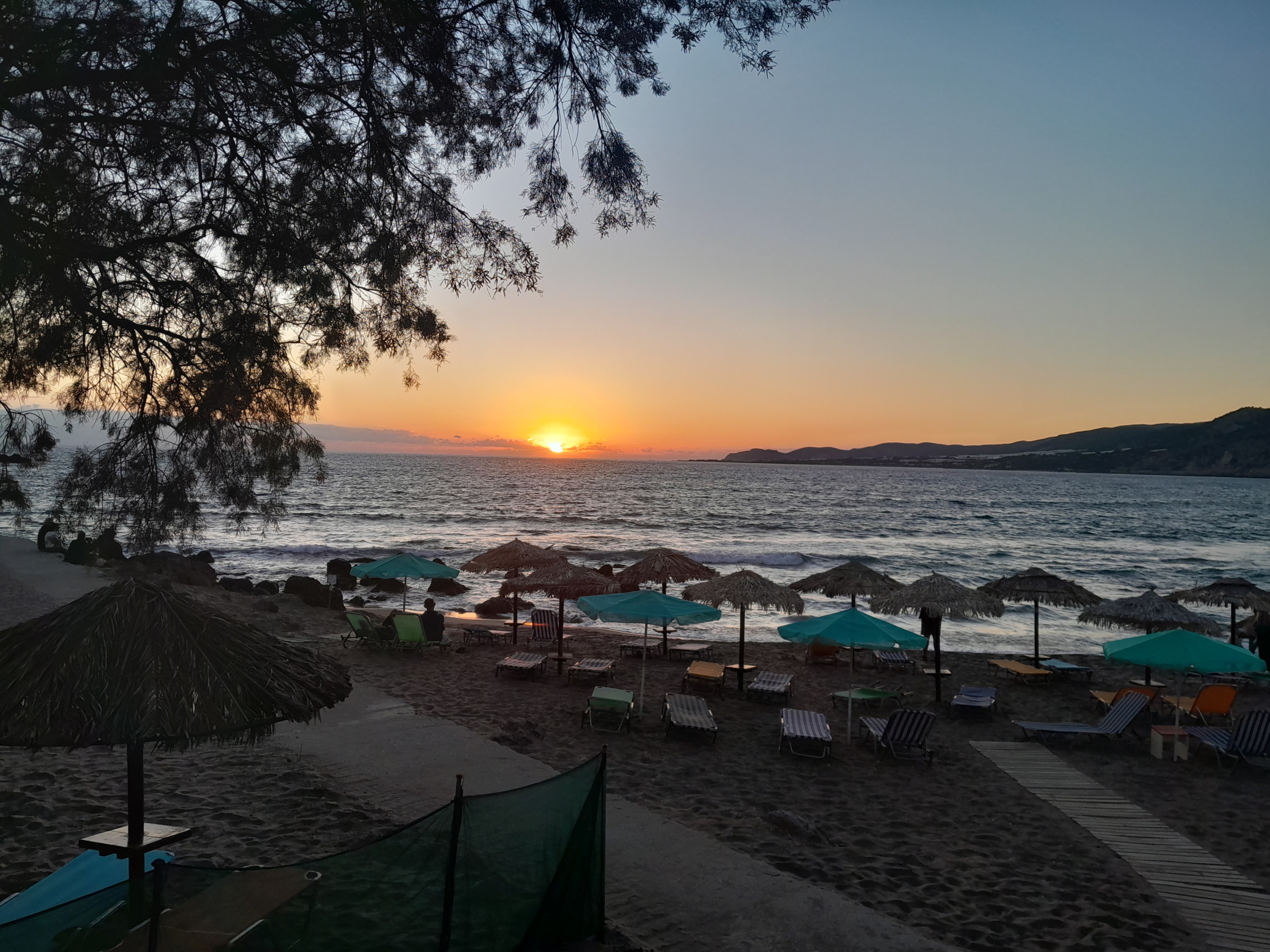 20251009_185419-scaled